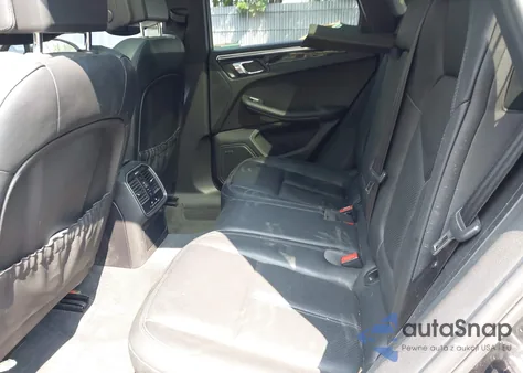 2015 Porsche Macan S z USA, uszkodzony, nr VIN WP1AB2A5XFLB63720